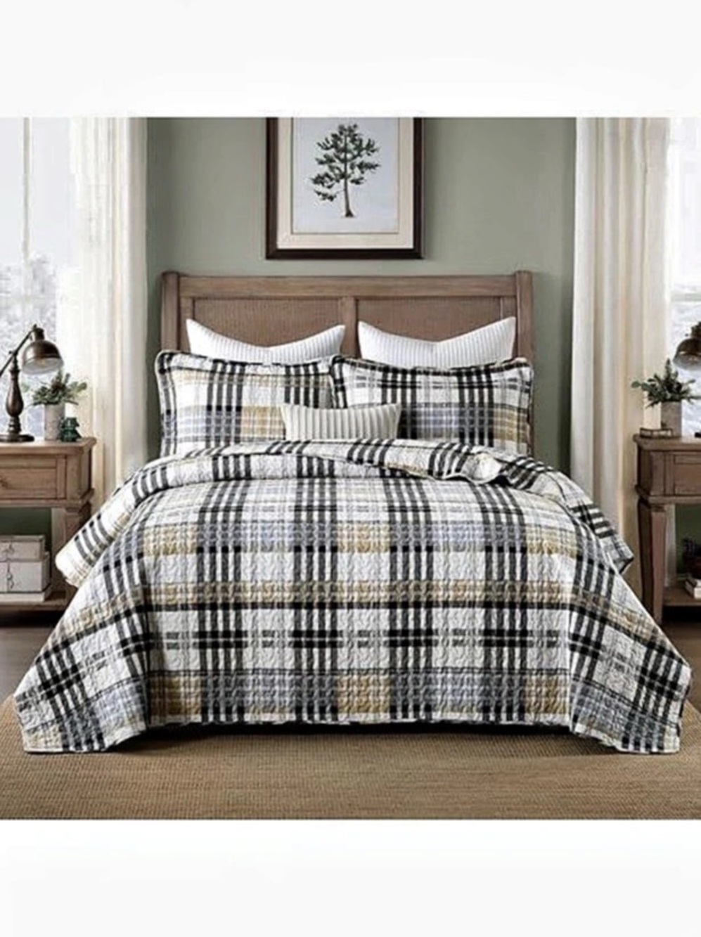 Plaid Comforter in White & Gray Like New